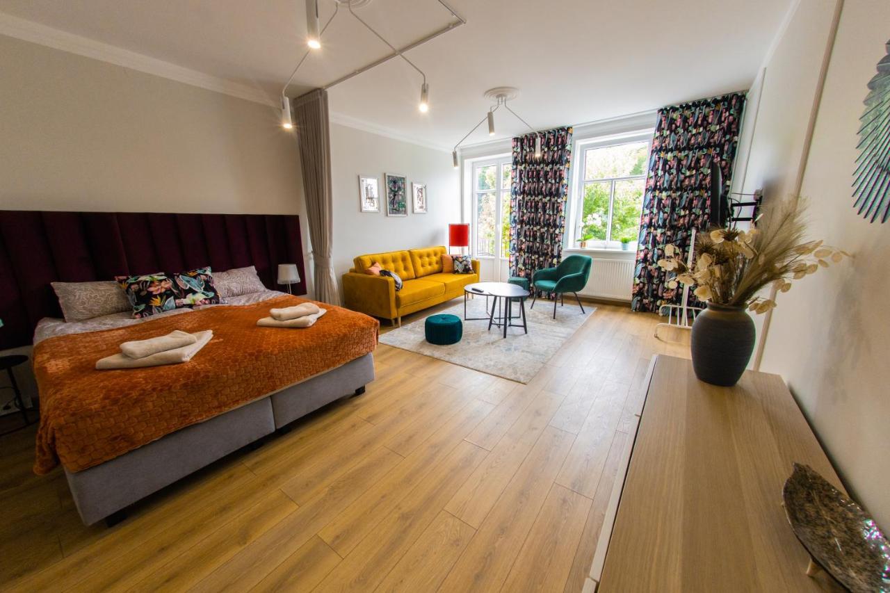 Apartamenty Rico Августів Екстер'єр фото