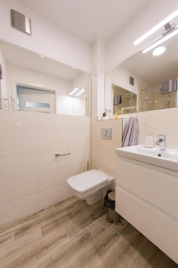Apartamenty Rico Августів Екстер'єр фото