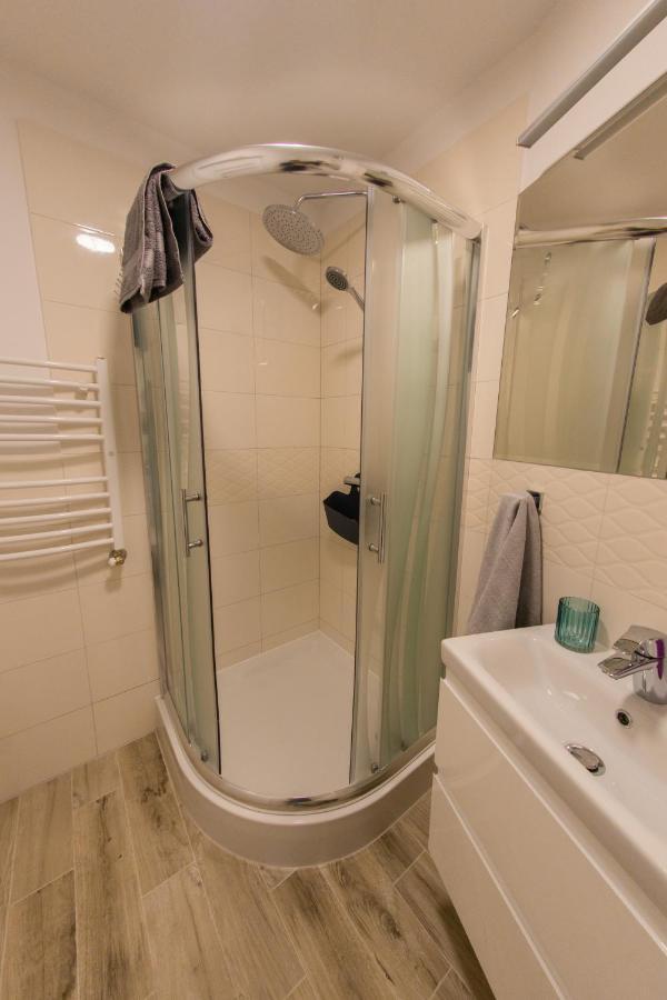 Apartamenty Rico Августів Екстер'єр фото