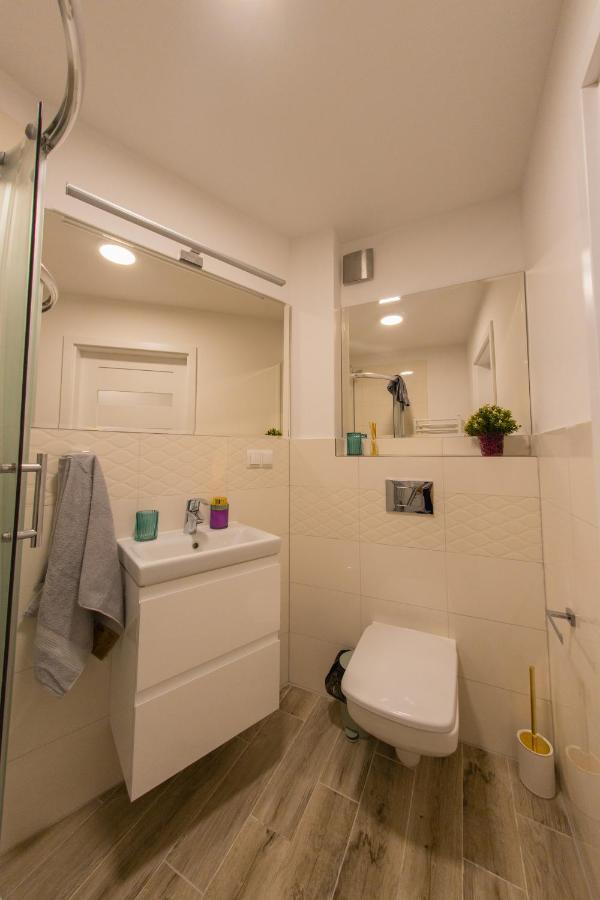 Apartamenty Rico Августів Екстер'єр фото
